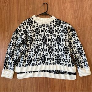 Geometrical Print Knit Sweater